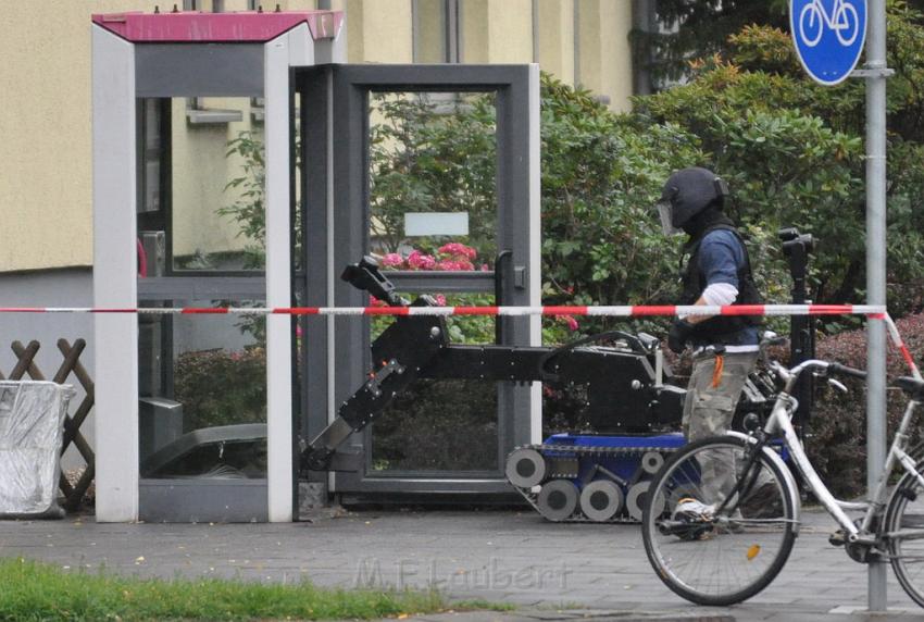 Kofferbombe entschaerft Koeln Graeffstr Subbelratherstr P086.JPG